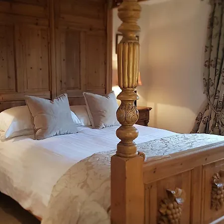 Cherry Holme Bed & Breakfast 5*